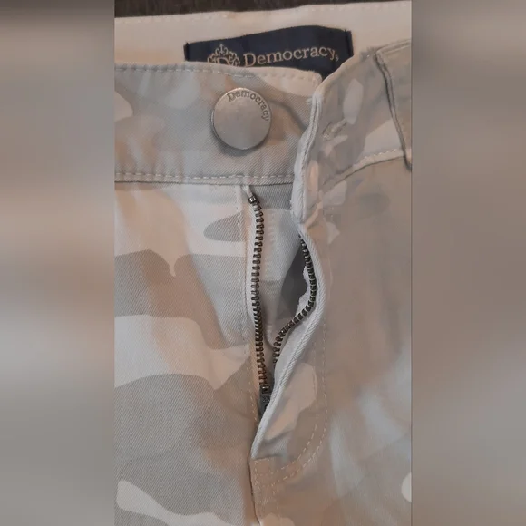 Democracy Camouflage Zip Pants - Picture 5 of 14